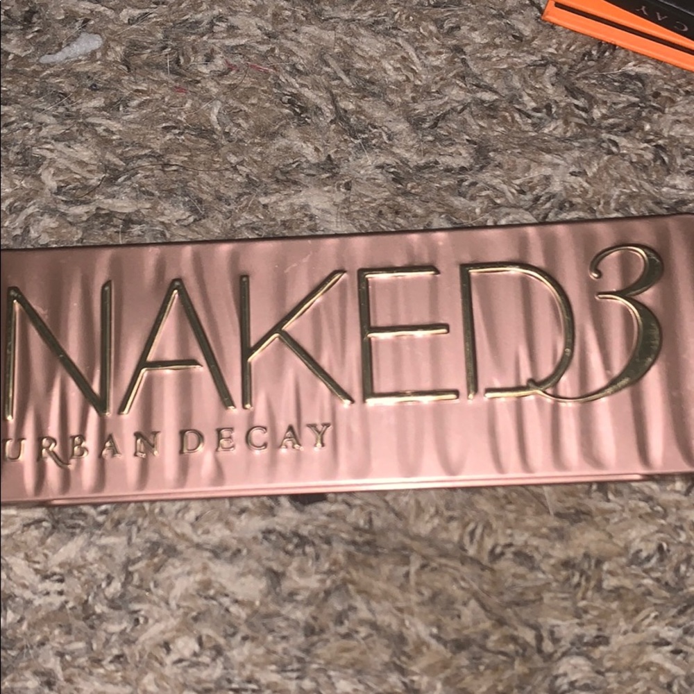 Naked 3❤️